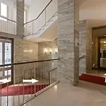 Aqua Domus Apartment *