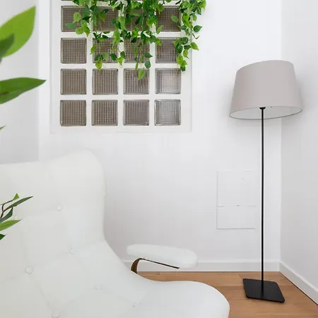 Aqua Domus Apartment *